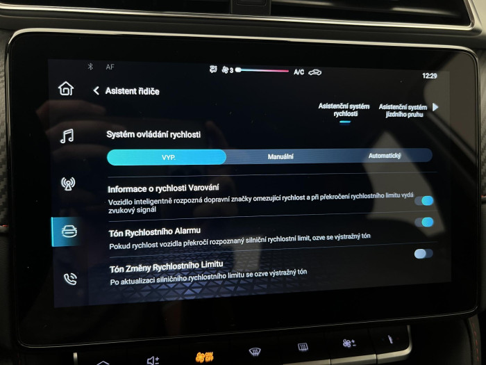 MG ZS EMOTION PLUS 1.5DVVT CZ 1.maj.