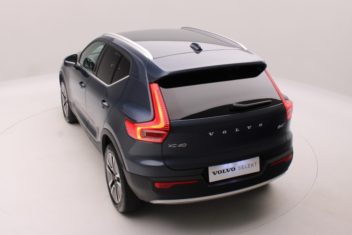 Volvo XC40 B4 AWD INSCRIPTION AUT CZ