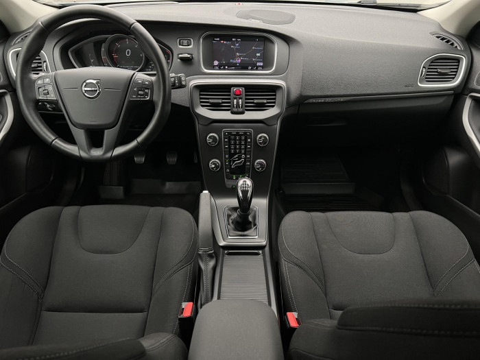 Volvo V40 CC D3 NEZ.TOPENÍ 2.0 d CC CC