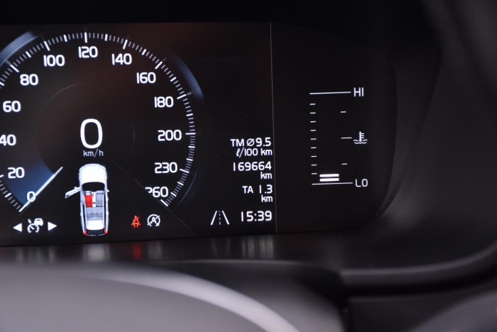 Volvo V90 D4 AWD MOMENTUM REZERVACE 2.0 d Momentum