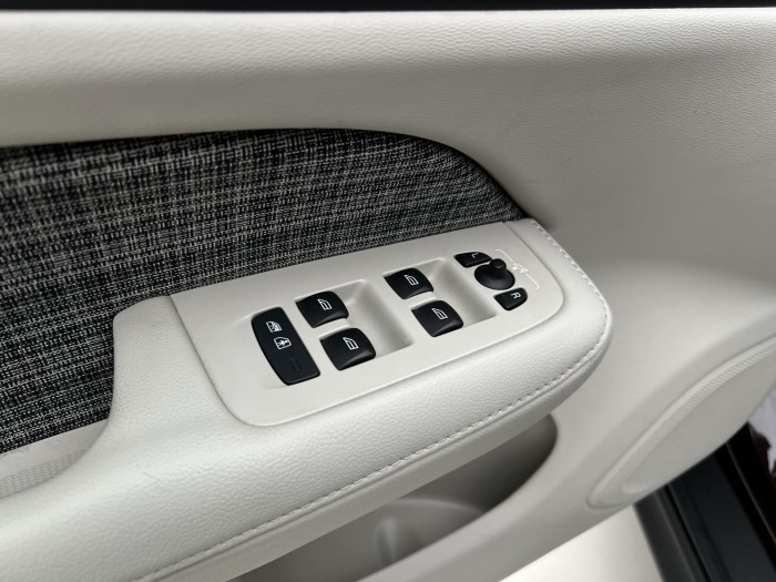 Volvo V60 CC D4 AWD AUT CZ 2.0 d CC CC