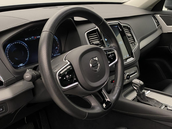 Volvo XC90 T6 AWD INSCRIPTION REZERVACE