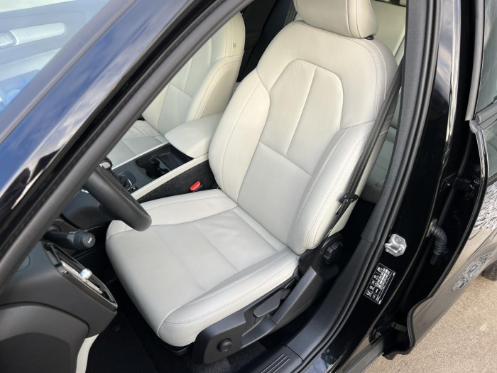 Volvo XC40 T3 MOMENTUM 1.maj. 1.5 Momentum