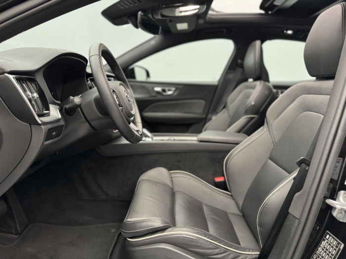 Volvo S60 B5 AWD ULTIMATE DARK AUT