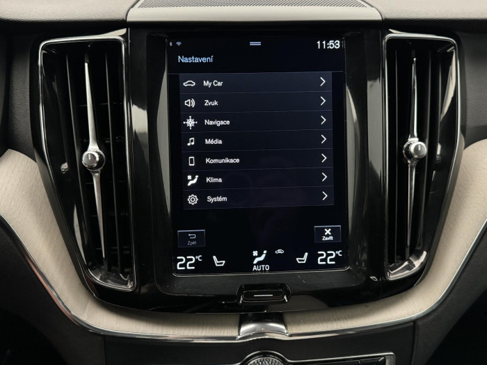 Volvo XC60 D4 AWD INSCRIPTION REZERVACE 2.0 d