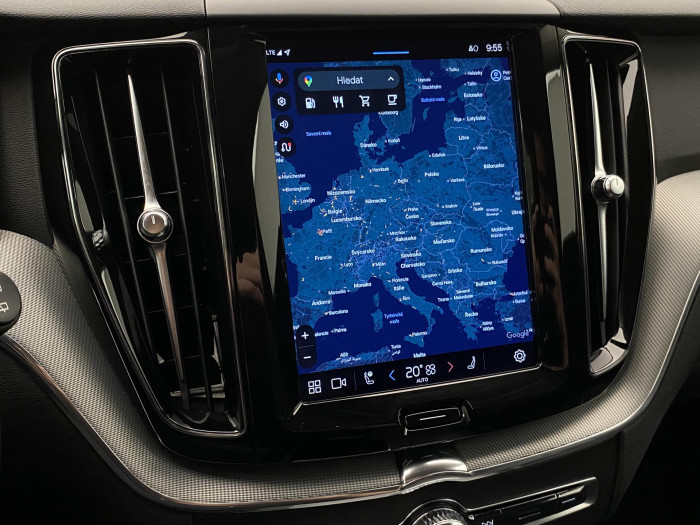 Volvo XC60 B4 AWD PLUS DARK AUT CZ 1.maj