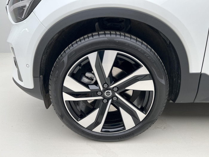 Volvo XC40 B3 ULTRA DARK AUT CZ