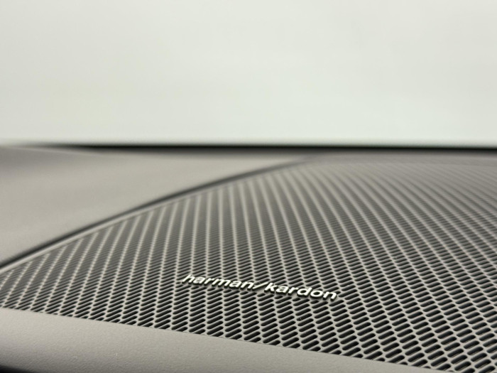 Volvo XC60 B5 AWD PLUS DARK AUT REZERVACE