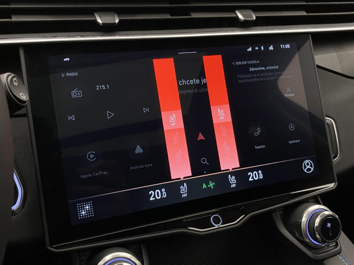 Lynk & Co 01 PHEV DCT AUT 1.maj. REZERVACE