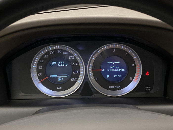 Volvo XC60 D5 AWD SUMMUM AUT CZ 2.4 d Summum
