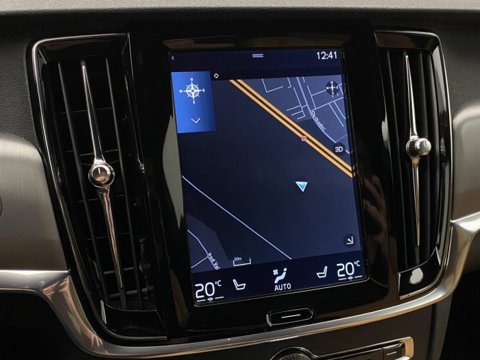 Volvo V90 D5 AWD MOMENTUM REZERVACE 2.0 d Momentum