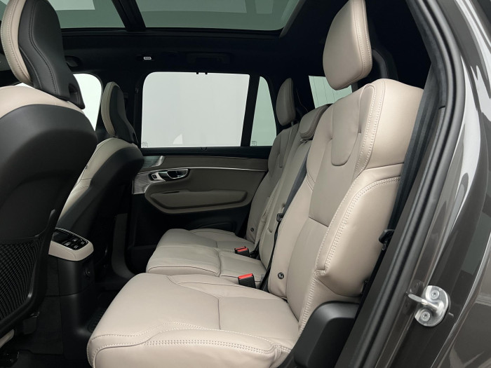 Volvo XC90 T8 AWD RECHARGE DARK ULTRA AUT
