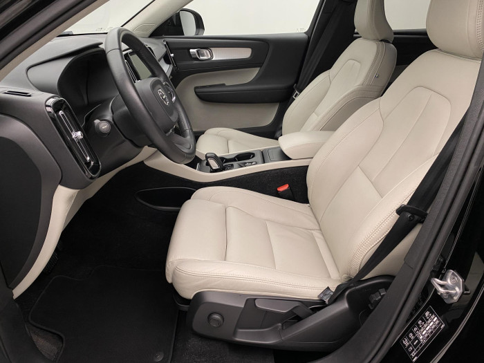 Volvo XC40 D4 AWD MOMENTUM AUT 2.0 d Momentum