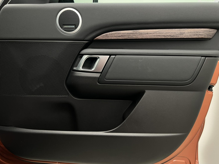 Land Rover Discovery 3.0 TDV6 HSE AWD AUT CZ