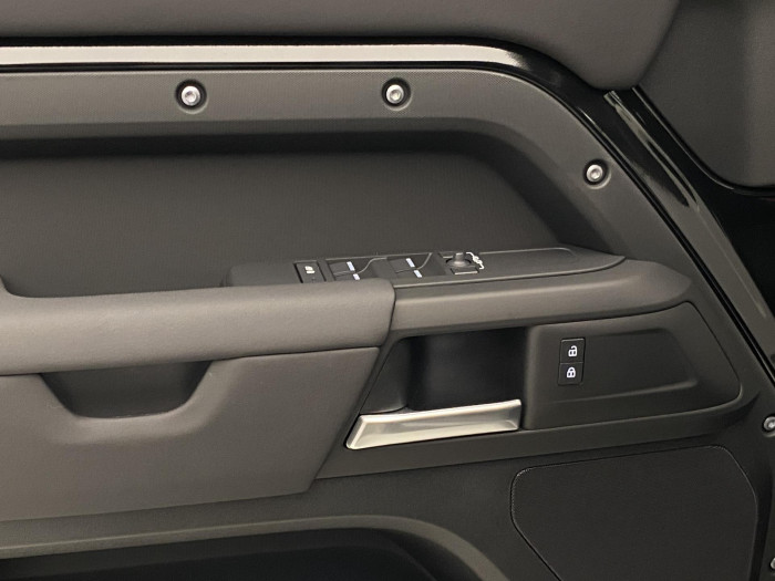 Land Rover Defender 110 D200 S AWD AUT 3.0 d