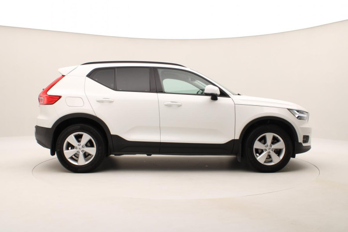 Volvo XC40 T2 KINETIC CZ 1.maj