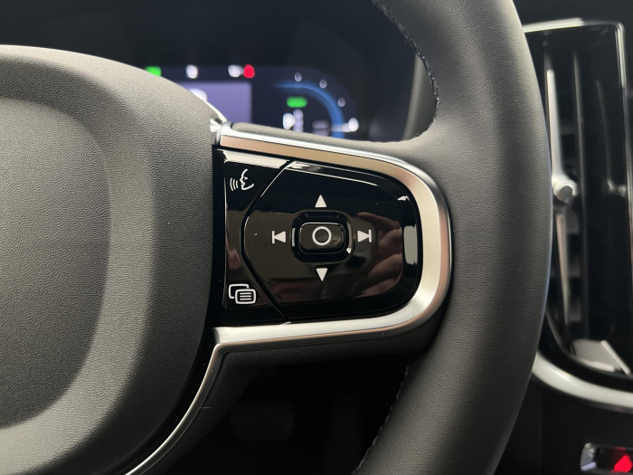 Volvo S60 T6 AWD RECHARGE PLUS DARK AUT