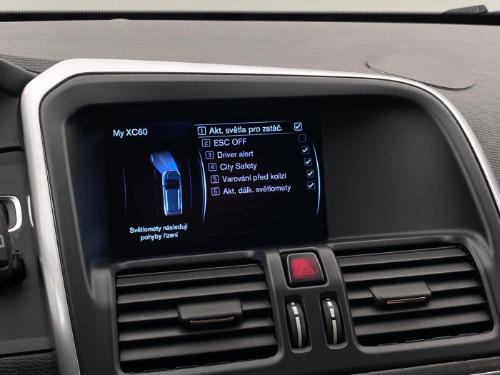 Volvo XC60 D5 AWD SUMMUM AUT CZ 2.4 d Summum