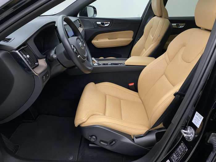 Volvo XC60 B4 INSCRIPTION AUT 1.maj