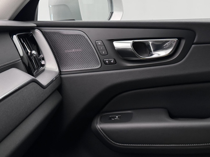 Volvo XC60 B6 AWD INSCRIPTION CZ