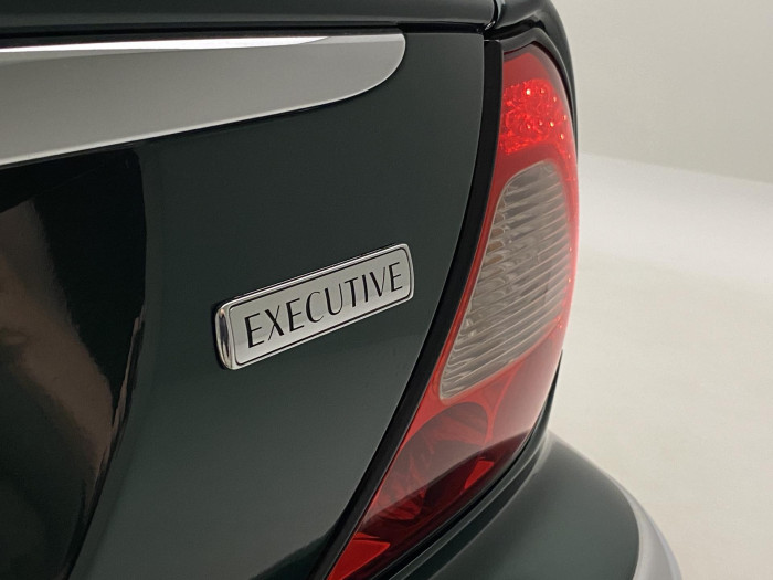 Jaguar XJ 4.2 V8 L EXECUTIVE AUT 1.maj 4.2 V8 Executive