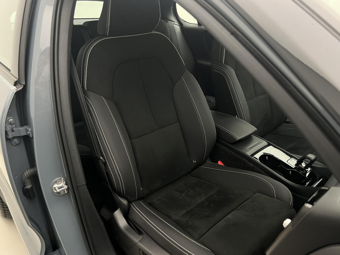 Volvo C40 RECHARGE TWIN MOTOR 1.maj.