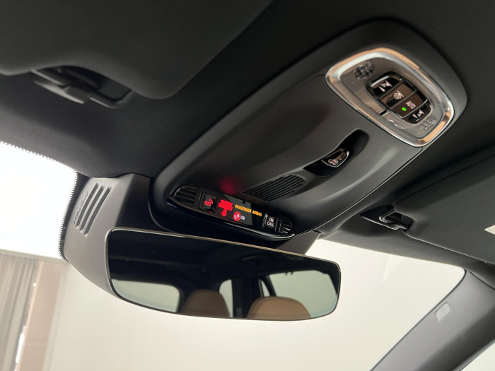 Volvo XC90 B5 AWD INSCRIPTION 7MÍST CZ