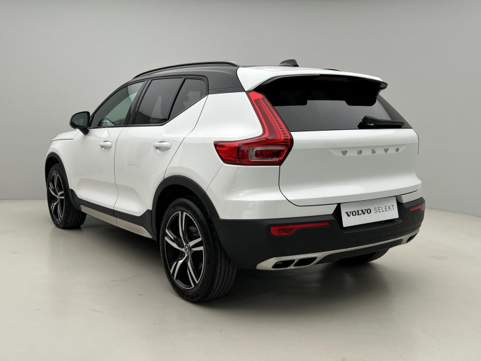 Volvo XC40 T4 AWD R-DESIGN AUT CZ