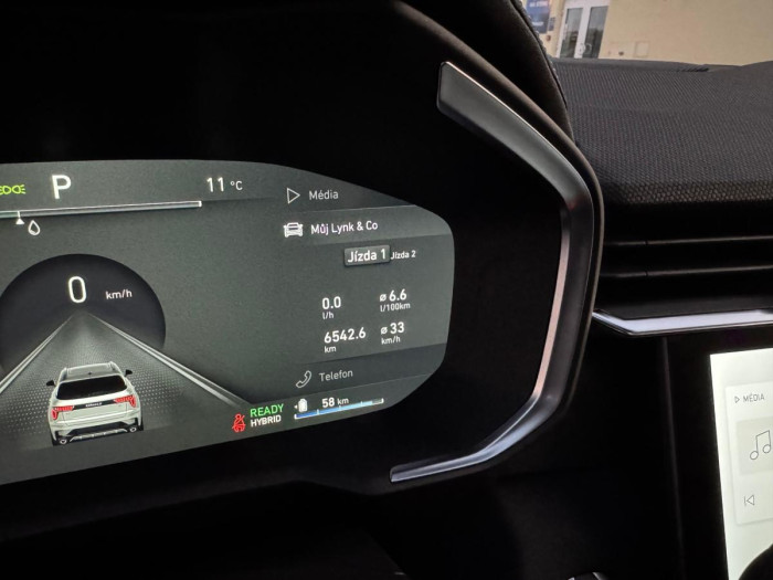 Lynk & Co 01 PHEV DCT AUT 1.maj.