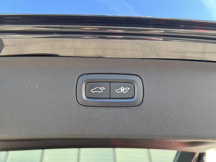 Volvo XC90 B5 AWD INSCRIPTION Aut 1.maj.