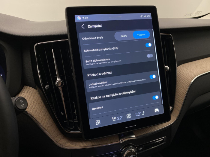 Volvo XC60 T8 AWD RECHARGE BRIGHT PLUS CZ