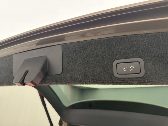 Volvo XC60 D5 AWD SUMMUM 2.4 d Summum