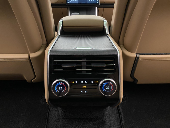 Land Rover Range Rover D350 AUTOBIOGRAPHY LWB 3.0 d