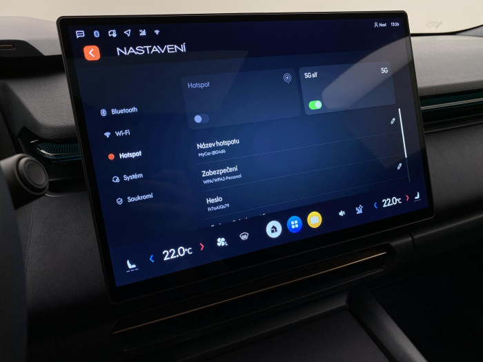 Lynk & Co 08 MORE PHEV