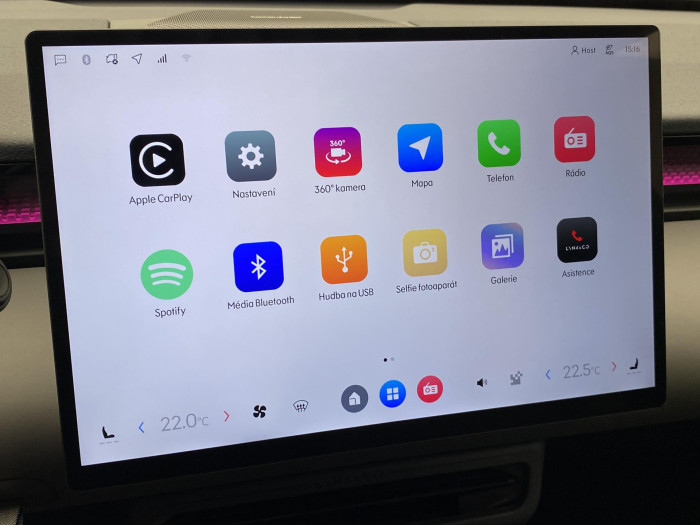 Lynk & Co 02 MORE předváděcí vůz