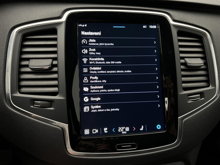 Volvo XC90 B5 AWD CORE 7MÍSTNÁ AUT  CZ