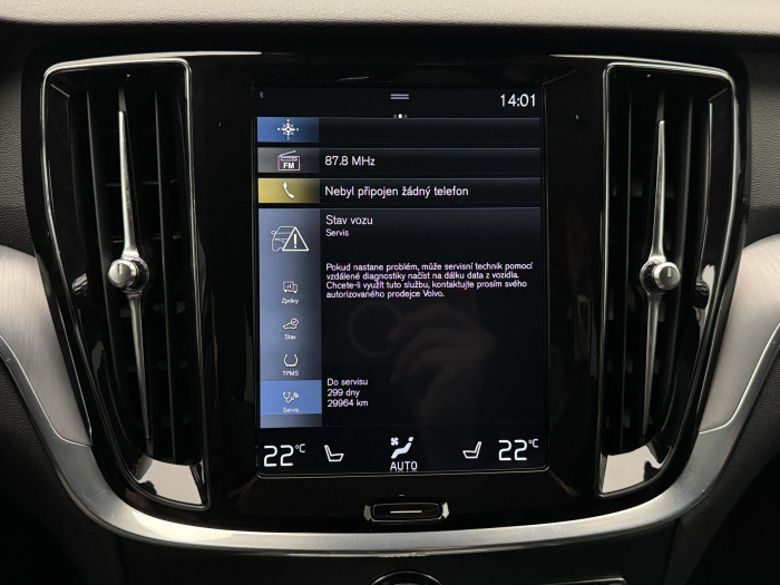 Volvo V60 CC D4 AWD MOMENTUM CZ 1.maj 2.0 d CC CC Momentum