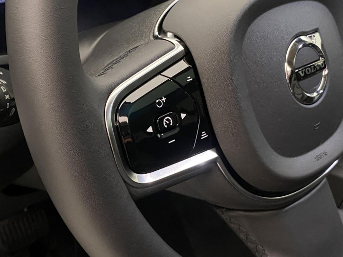 Volvo V60 CC B4 AWD ULTIMATE REZERVACE 2.0 CC CC