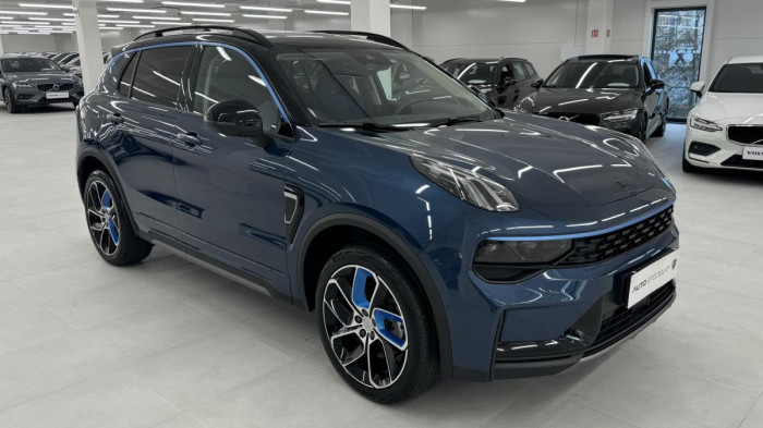 Lynk & Co 01 PHEV DCT AUT