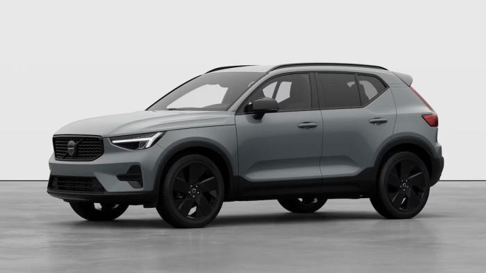 Volvo XC40 B3 AUT PLUS BLACK EDITION