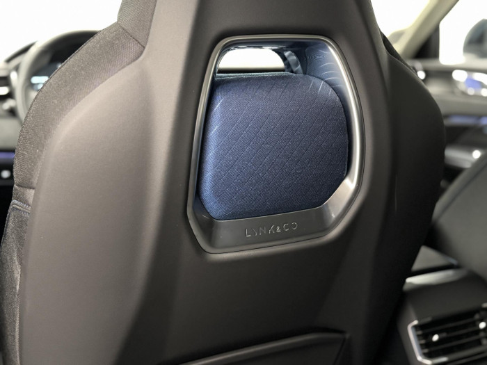 Lynk & Co 01 PHEV DCT AUT 1.maj