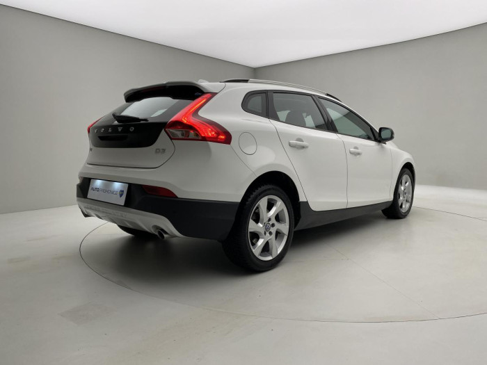 Volvo V40 CC D3 MOMENTUM REZERVACE 2.0 d CC CC Momentum