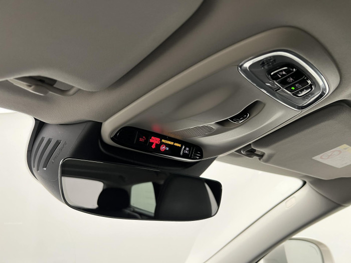 Volvo V90 CC D5 AWD PRO AUT CZ 2.0 d CC CC