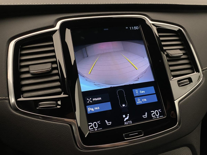 Volvo XC90 B6 AWD R-DESIGN AUT REZERVACE