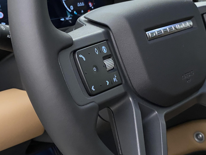 Land Rover Defender 110 D300 X-DYNAMIC HSE AWD AUT 3.0 d Dynamic