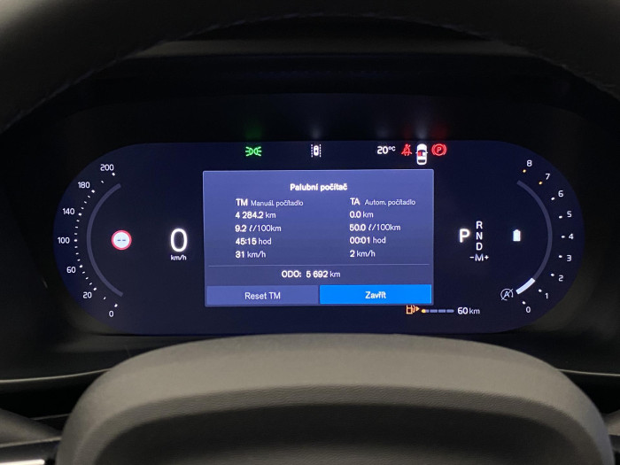 Volvo XC40 B4 PLUS BLACK EDITION AUT CZ