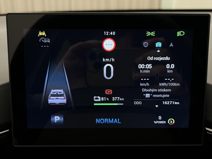 MG MG4 EV EXCLUSIVE 64 kWh CZ 1.maj. Exclusive