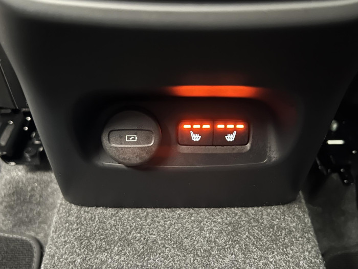 Volvo XC40 B4 CORE AUT 1.maj.