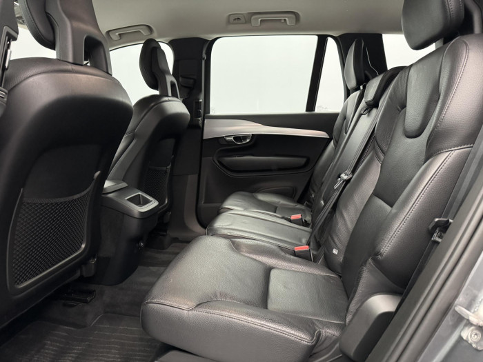 Volvo XC90 D5 AWD MOMENTUM AUT 2.0 d Momentum