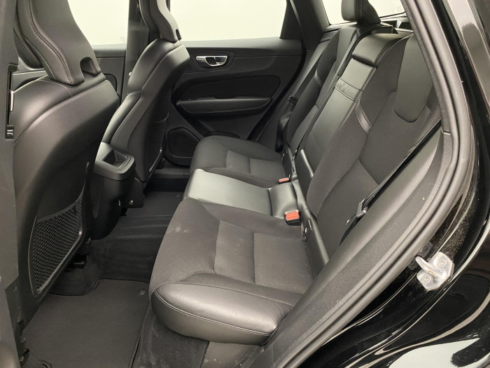 Volvo XC60 D3 AWD MOMENTUM AUT CZ 2.0 d Momentum